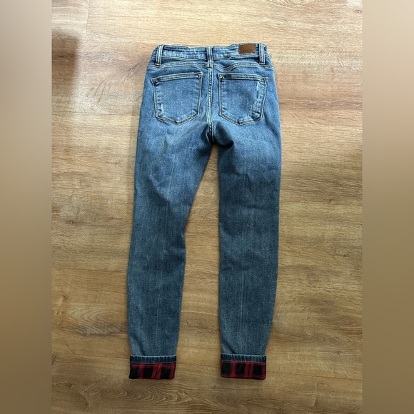 Judy Blue Buffalo Plaid Patch Skinny Jeans Size 25 - Picture 8 of 10